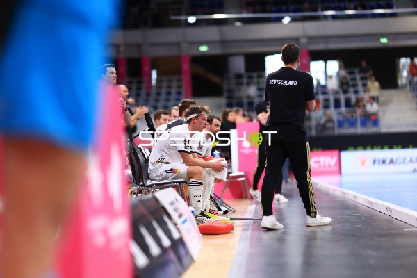 Spieler von Deutschland auf der Bank