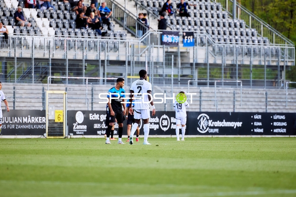 Duell auf dem Spielfeld