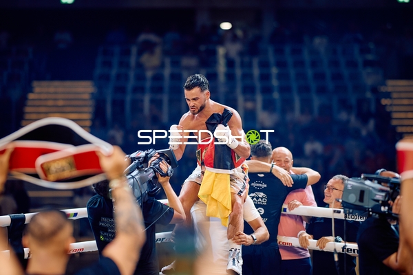 Devrim Gökduman (101; VIP) wird gefeiert