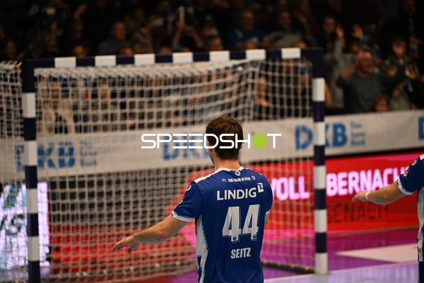 44; VfL Gummersbach vor dem Tor