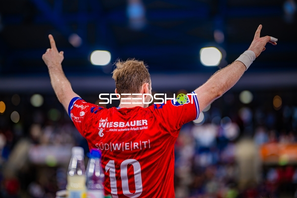 Torjubel Tom Wolf (10;SG BBM Bietigheim)