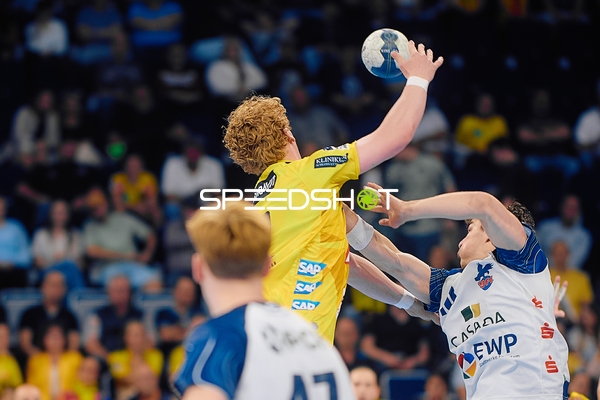 Wurf Jannik Kohlbacher (80;Rhein Neckar Löwen) gegen 20; VfL Potsdam