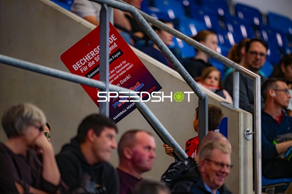 Zuschauer in der EgeTrans Arena