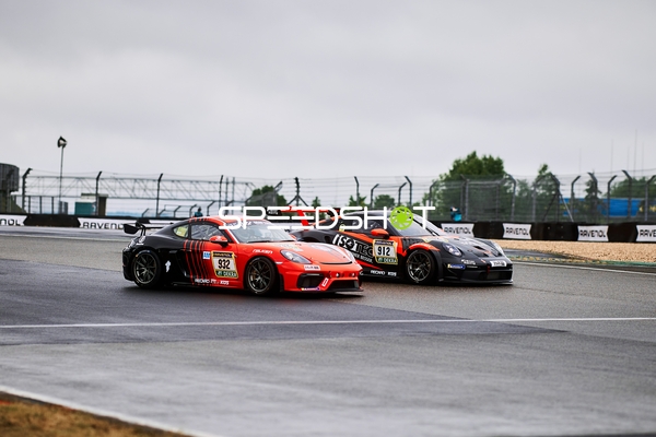 Porsche KKrämer Racing UG & Co KG (912): Ace Robey, Guido Tönnessen, Peter Sander und 932; KKrämer Racing UG & Co KG auf nasser Strecke