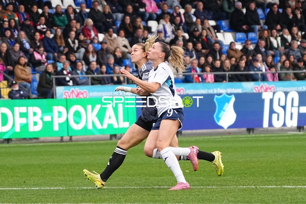 Zweikampf um den Ball