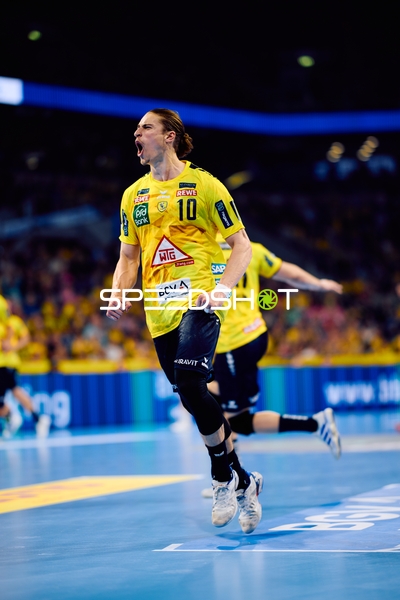 Juri Knorr (10; Rhein Neckar Löwen) jubelt nach Tor