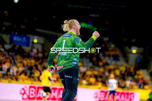 Torwartjubel Mikael Appelgren (1;Rhein Neckar Löwen)