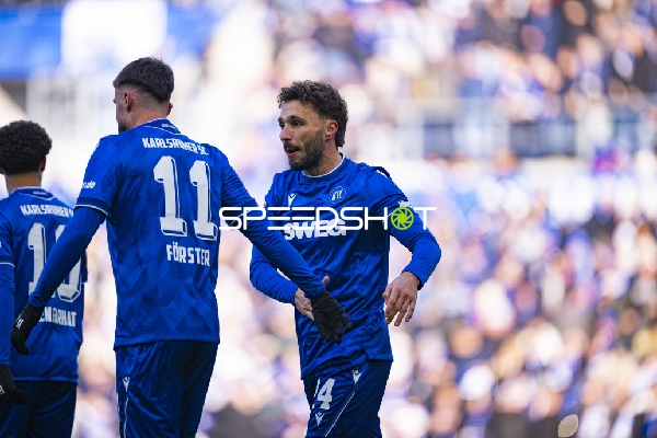 Spieler von Karlsruher SC in Aktion