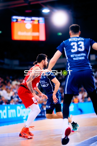 MLP Academics im Verteidigungsmodus