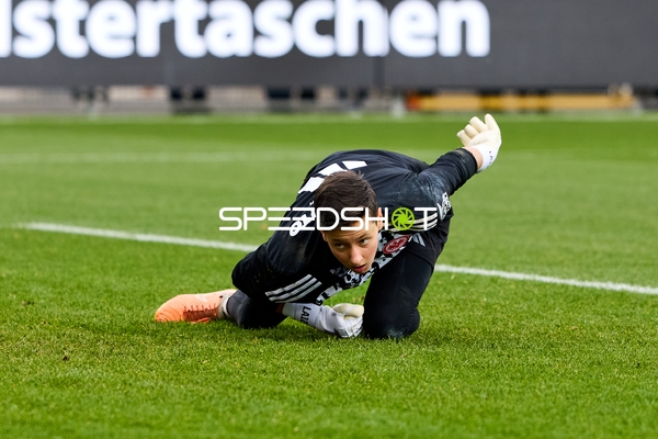 Torwart Lina Altenburg (12; Eintracht Frankfurt) in Aktion