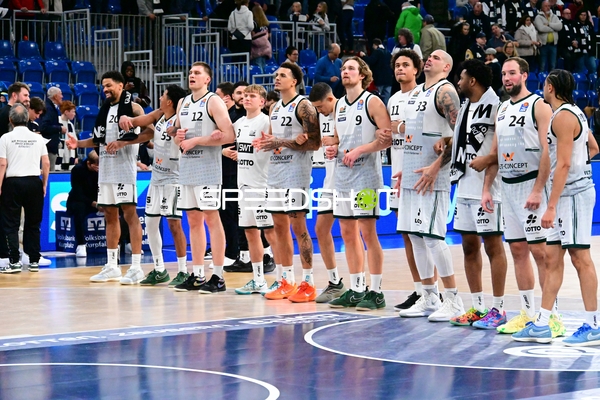 Aufstellung vor dem Spiel