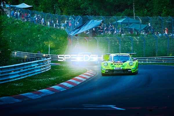 Rennfahrzeuge auf der Nordschleife