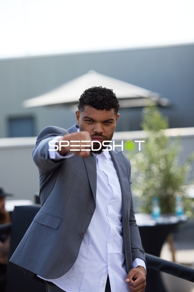 Ringside-Zone Face-Off