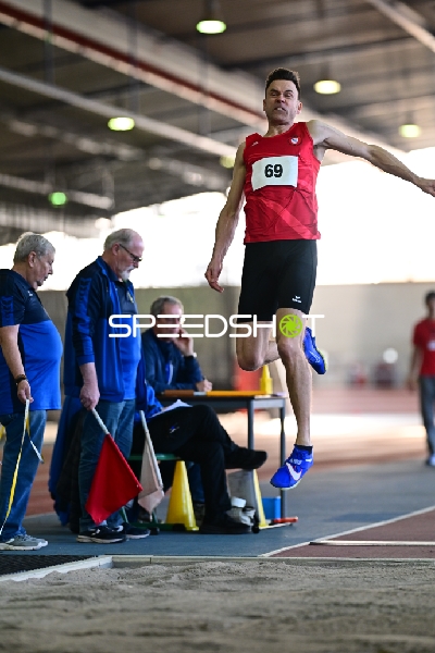 Giese Thomas beim Weitsprung