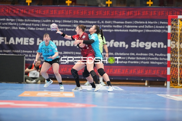 Szene mit Natsuki Aizawa (23; Thüringer HC)