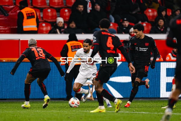 Zweikampf um den Ball