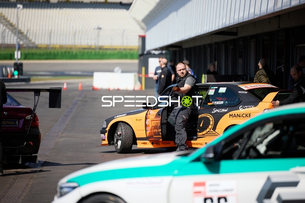 Fahrer Vorbereitungen auf dem Hockenheimring