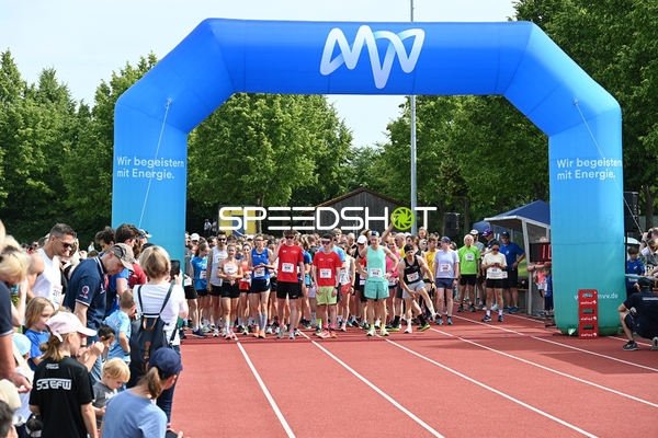 Startaufstellung TVE Sommerlauf Edingen 2025