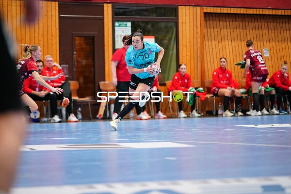 Szene mit Mia Ziercke (34; HSG Bensheim/Auerbach) und Jule Polsz (71; HSG Bensheim/Auerbach)