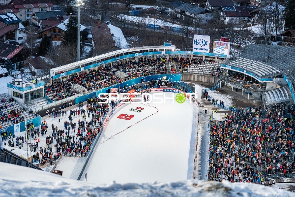Two-Nights Tour Skispringen Damen in Oberstdorf