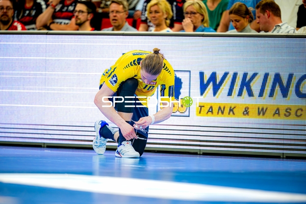 Schnürsenkel binden 