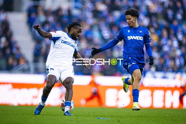 Zweikampf um den Ball