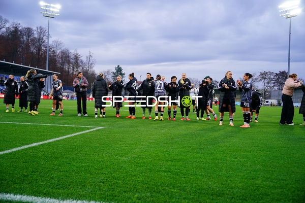 Spielerinnen bedanken sich