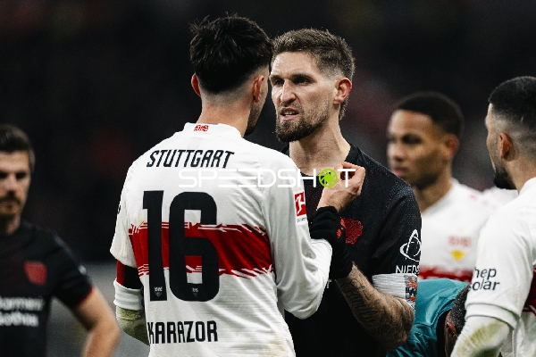 Intensive Diskussion auf dem Platz