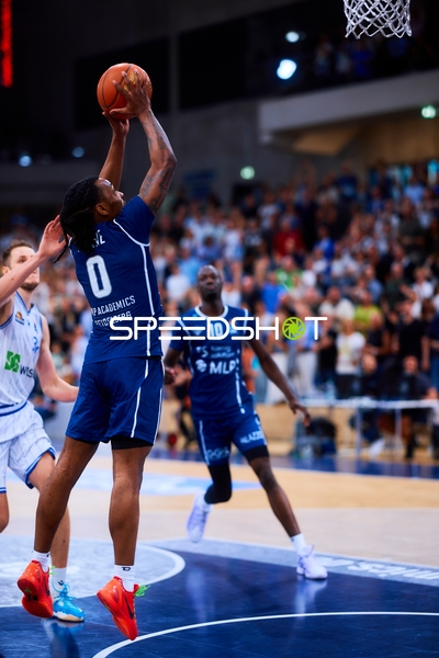 shoot DJ Horne (0;MLP Academics Heidelberg), Bakary Dibba (10;MLP Academics Heidelberg)