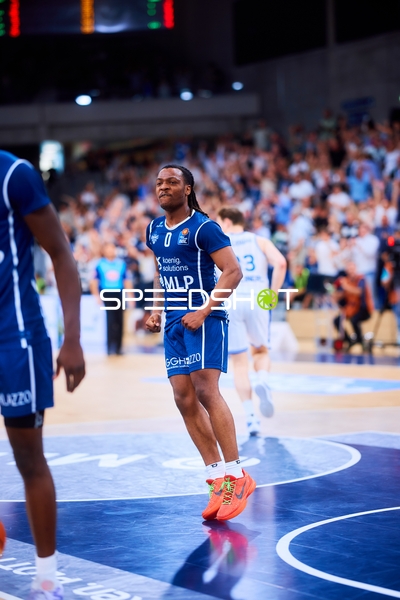 jump DJ Horne (0;MLP Academics Heidelberg)