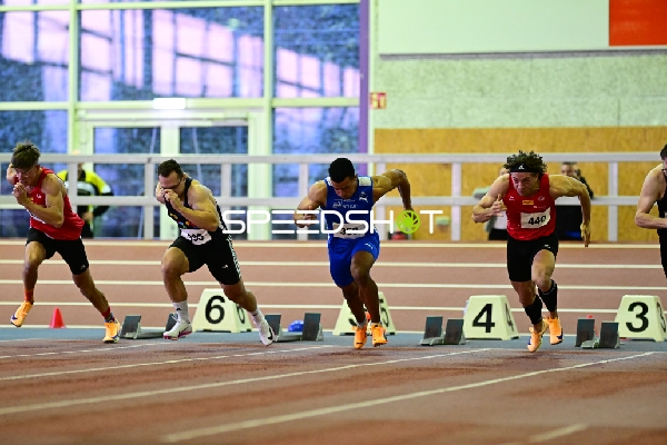 Sprintstart bei Rheinland-Pfalz Hallenmeisterschaften