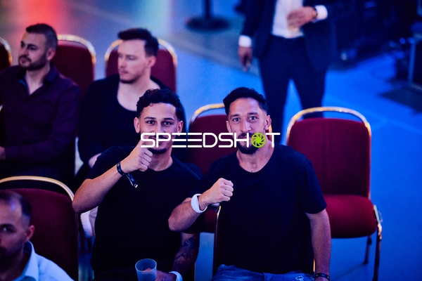 Zuschauer in Ringside Zone