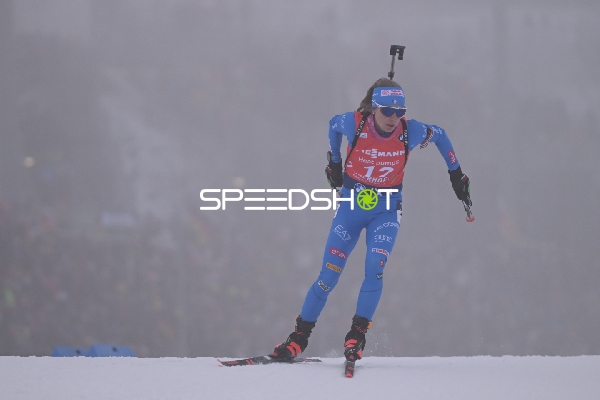 Michela CARRARA Michela CARRARA (12; Biathlon Frauen) in Aktion