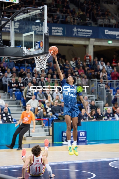 Korbleger von Michael Weathers (20; MLP Academics Heidelberg)