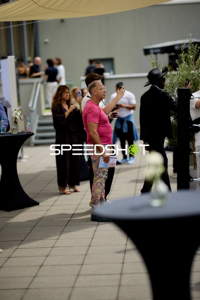 Ringside-Zone Face-Off Pressekonferenz