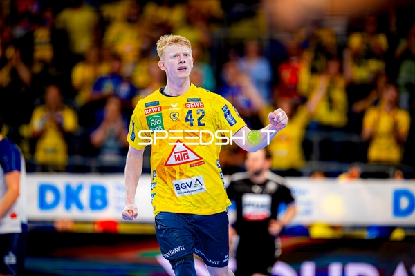 Torjubel Jon Lindenchrone Andersen (42;Rhein Neckar Löwen)
