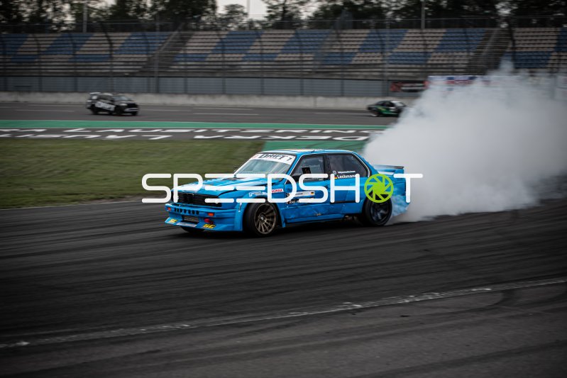 BMW E30 #7 von Johannes Lechmann (Hobbywerkstattlechmann) driftet am Lausitzring