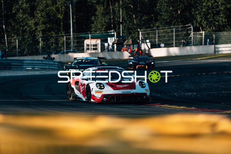 Porsche 911 GT3 R im Rennen am Circuit de Spa-Francorchamps