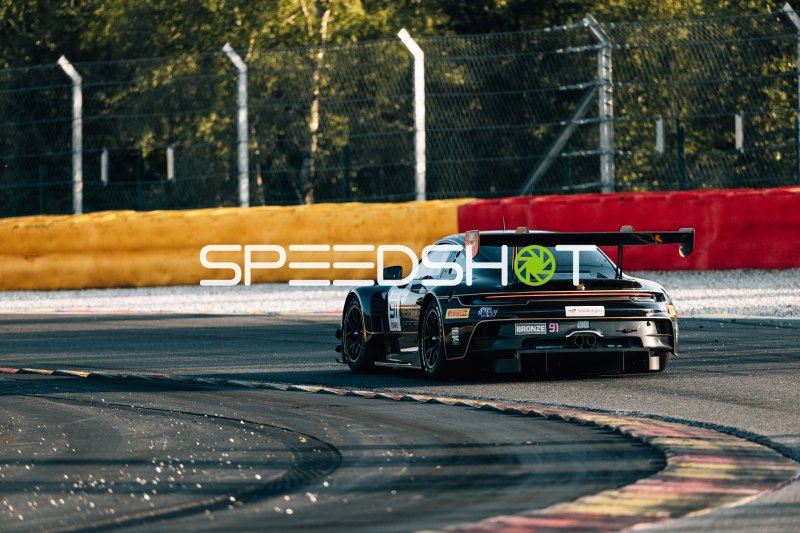 Porsche 911 GT3 R #91 von Herberth Motorsport auf dem Circuit de Spa-Francorchamps