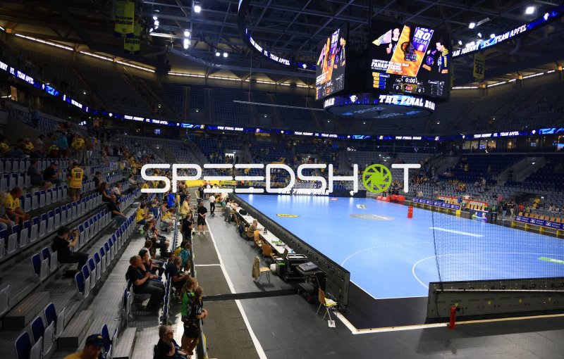 SAP Arena Mannheim vor dem Spiel Team Johnny vs. Team Apfel