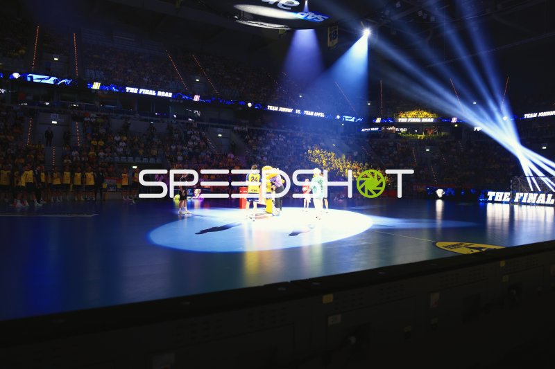 Eröffnungszeremonie bei Team Johnny vs. Team Apfel in der SAP Arena