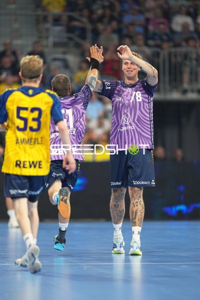 Edwin Aspenbäck (#78; Rhein Neckar Löwen) jubelt nach Torerfolg