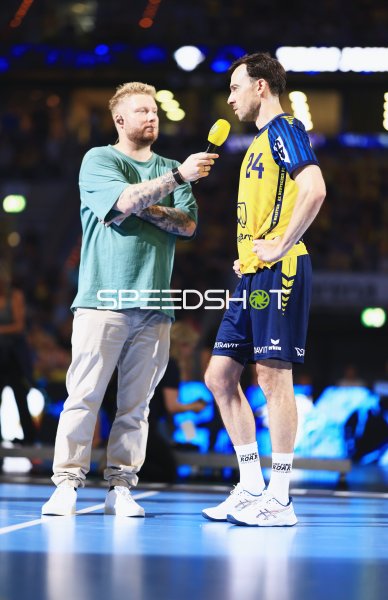 Kevin Gerwin interviewt Jim Gottfridsson (#24; Rhein Neckar Löwen) in der SAP Arena