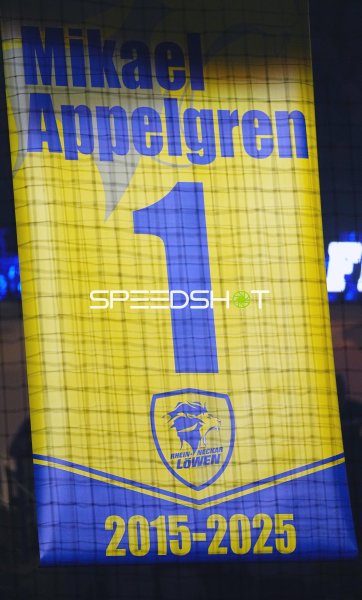 Ehrenbanner für Mikael Appelgren (#1; Rhein-Neckar Löwen) in der SAP Arena
