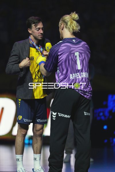 Patrick Groetzki (#24; Team Johnny) im Interview mit Mikael Appelgren (#1; Team Apfel)