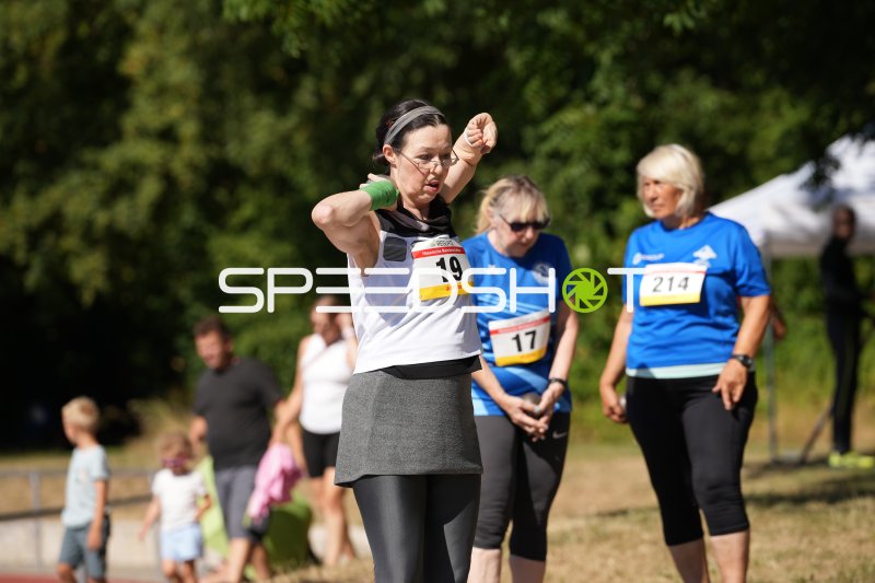 Machner Regina (19) beim Orientierungslauf im Sportpark Hattersheim