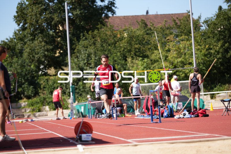 Slavov Rosen (138) im Hochsprung am Sportpark Hattersheim