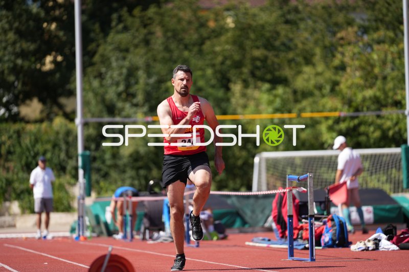 Wusch Roman (244) im Zieleinlauf beim Laufevent in Hattersheim