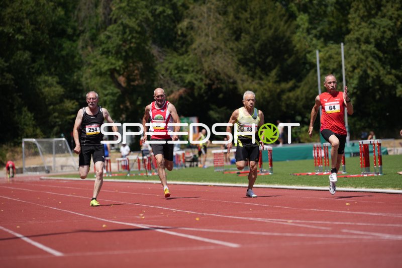 Grebing Jörg (35) im 400m-Hürden-Rennen am Sportpark Hattersheim