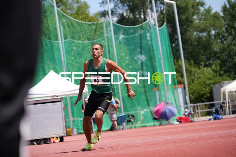 Kraus Stefan (44) im Mittelstrecken-Lauf am Sportpark Hattersheim